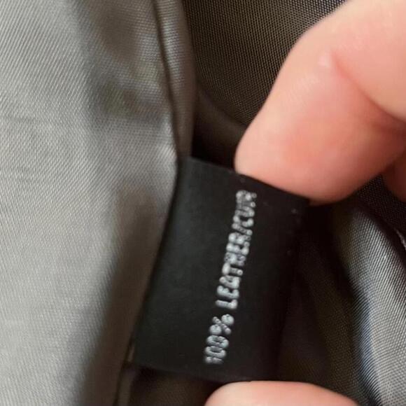 Women’s Saks Fifth Avenue Classic 100% Leather Blazer Size 4 - Picture 7 of 7